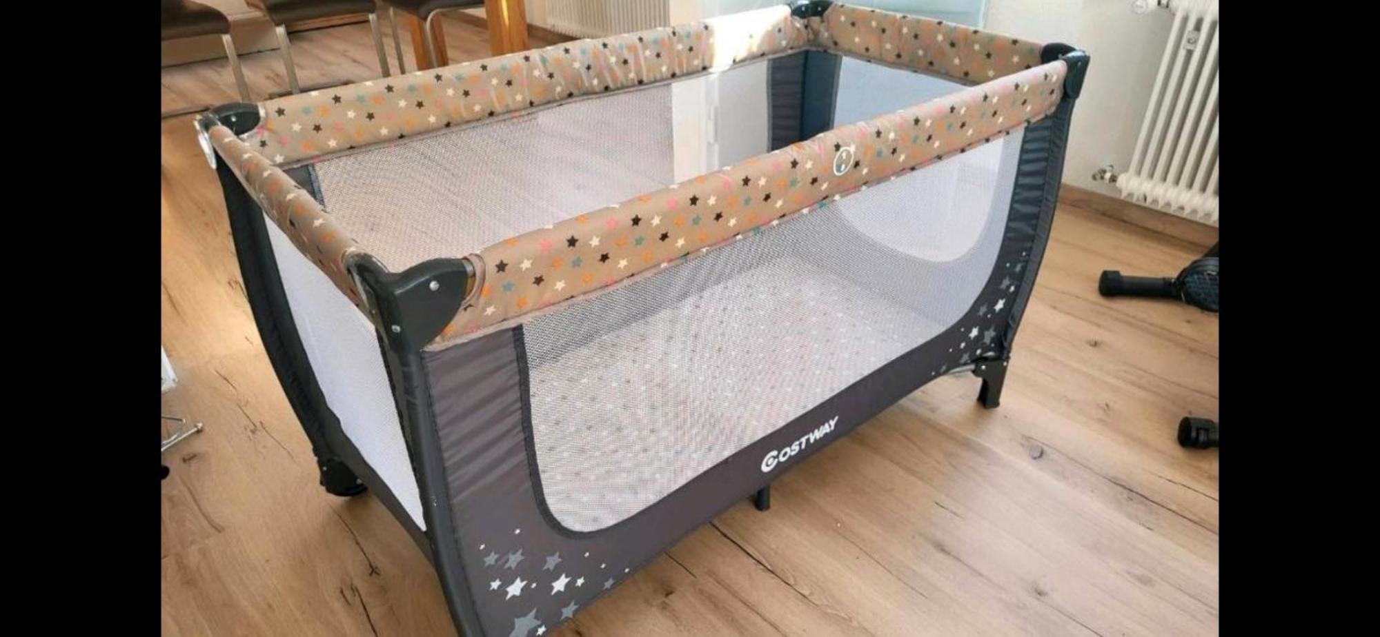 Exklusives Haus, Ruhig Gelegen Im Innenhof, Zentral, Lichtdurchflutet Zustellbett,babybett Bei Bedarf Apartment